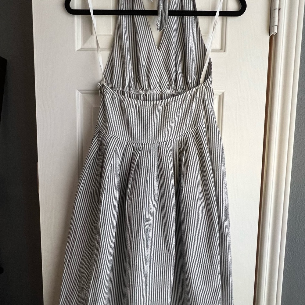 Vintage style grey and white wear sucker halter dress